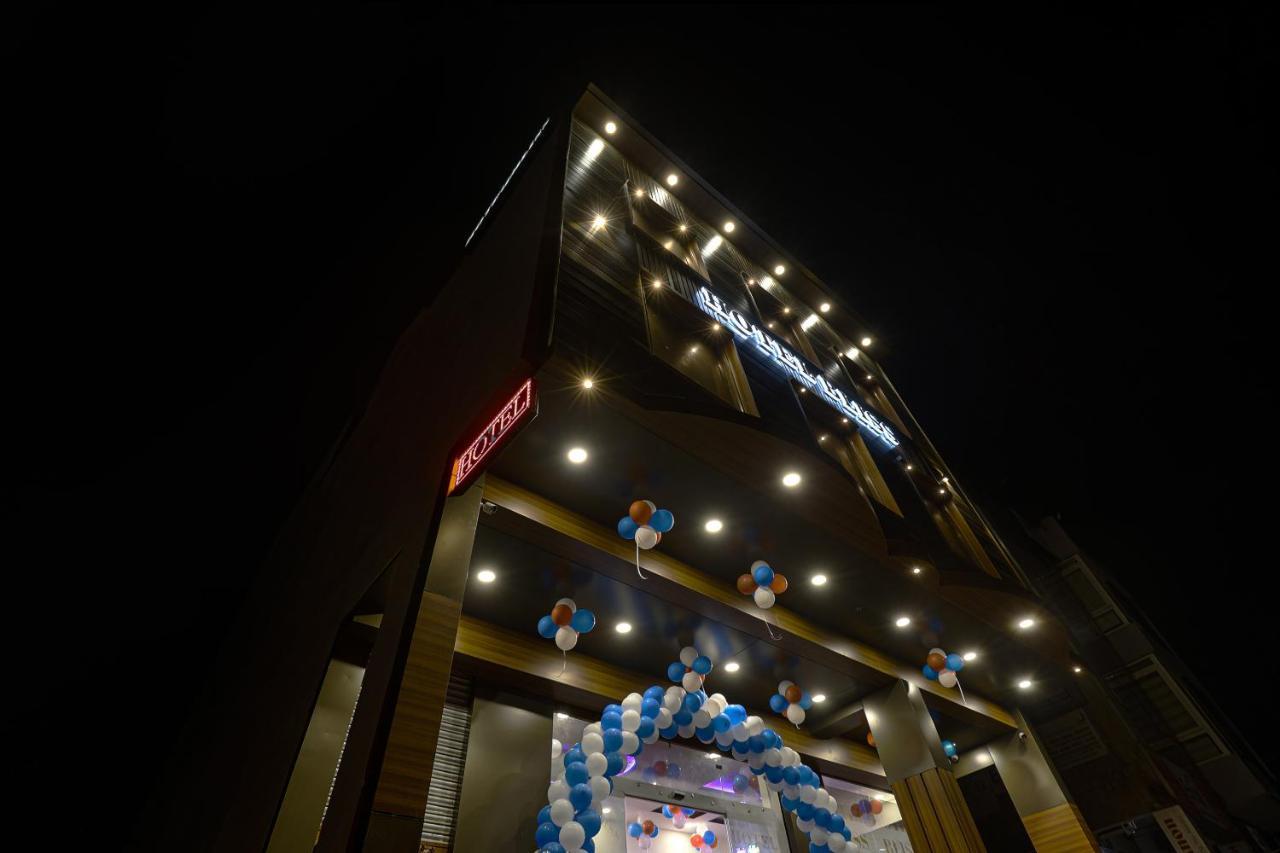 Hotel Bliss Zirakpur Dış mekan fotoğraf