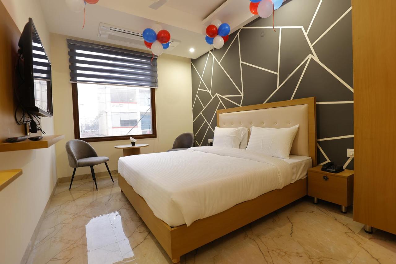 Hotel Bliss Zirakpur Dış mekan fotoğraf
